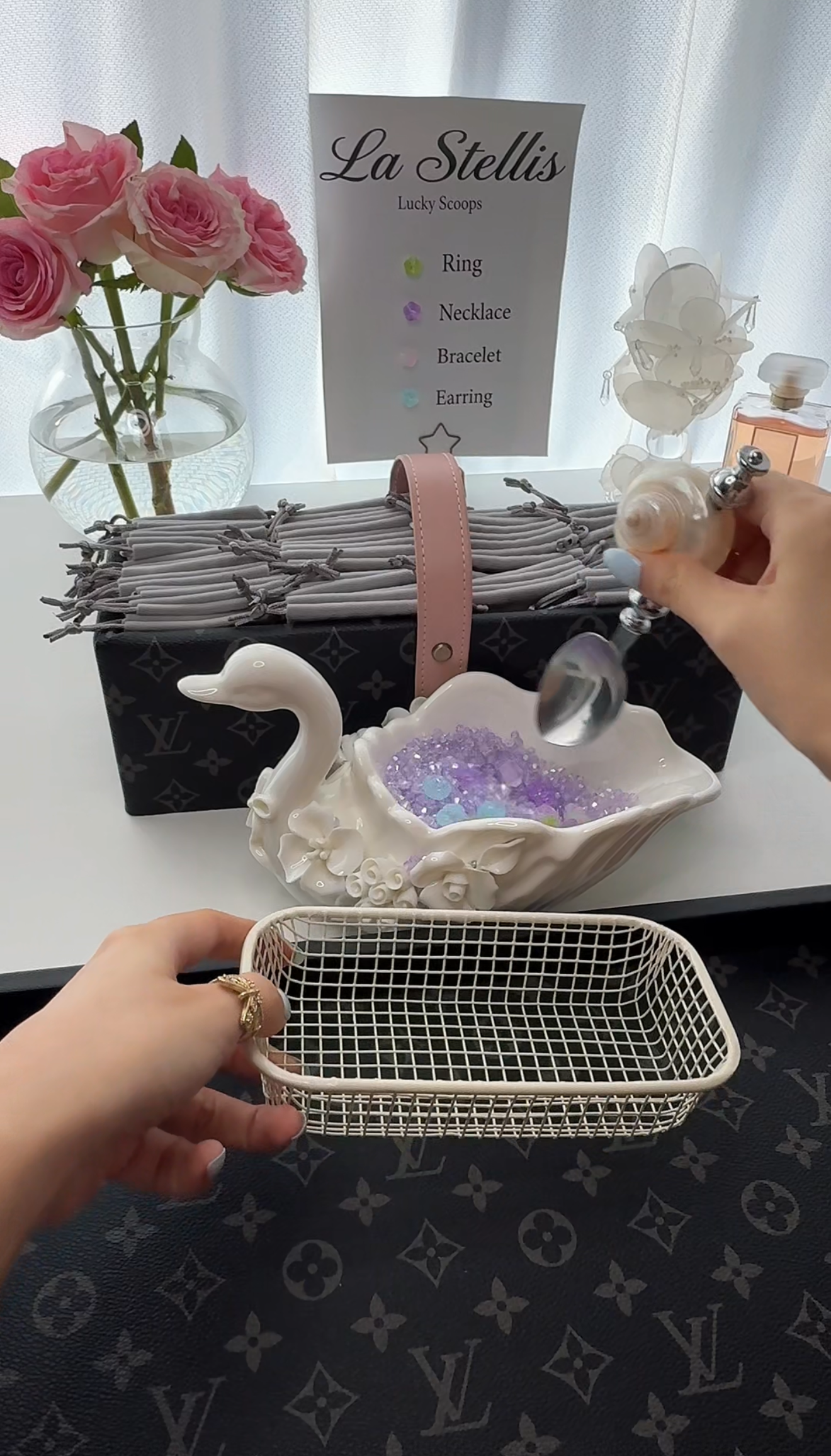 Premium Jewelry Lucky Scoop