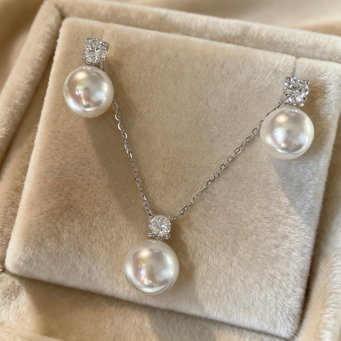 Princess Diana Pearl Pendant Sterling Silver Necklace and Stud Earrings