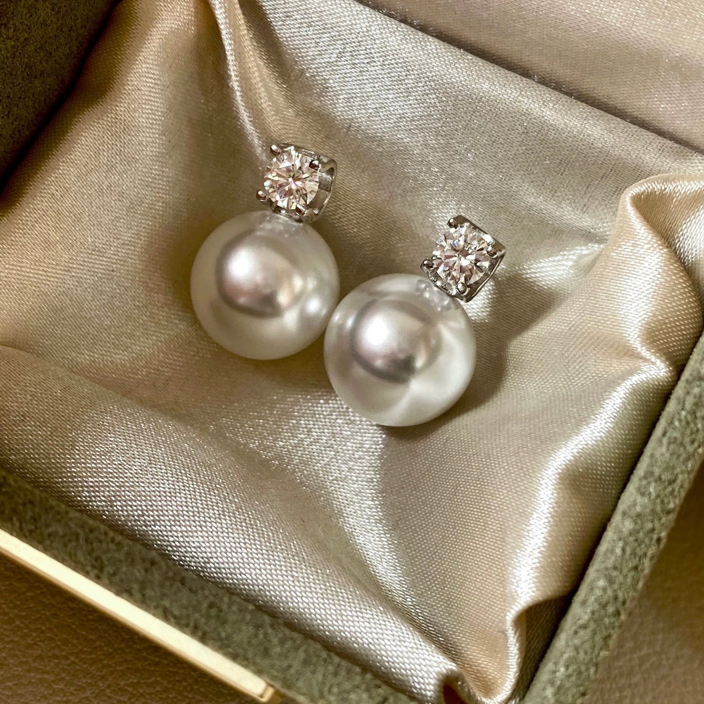 Princess Diana Pearl Pendant Sterling Silver Necklace and Stud Earrings