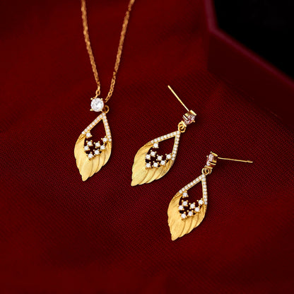 Golden Feather Pendant Necklace