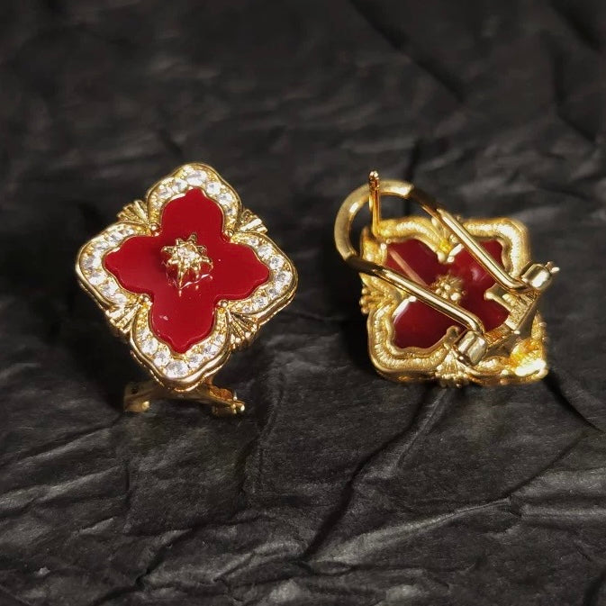 Victoria Mother-of-pearl Stud Earrings