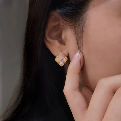 Victoria Mother-of-pearl Ring