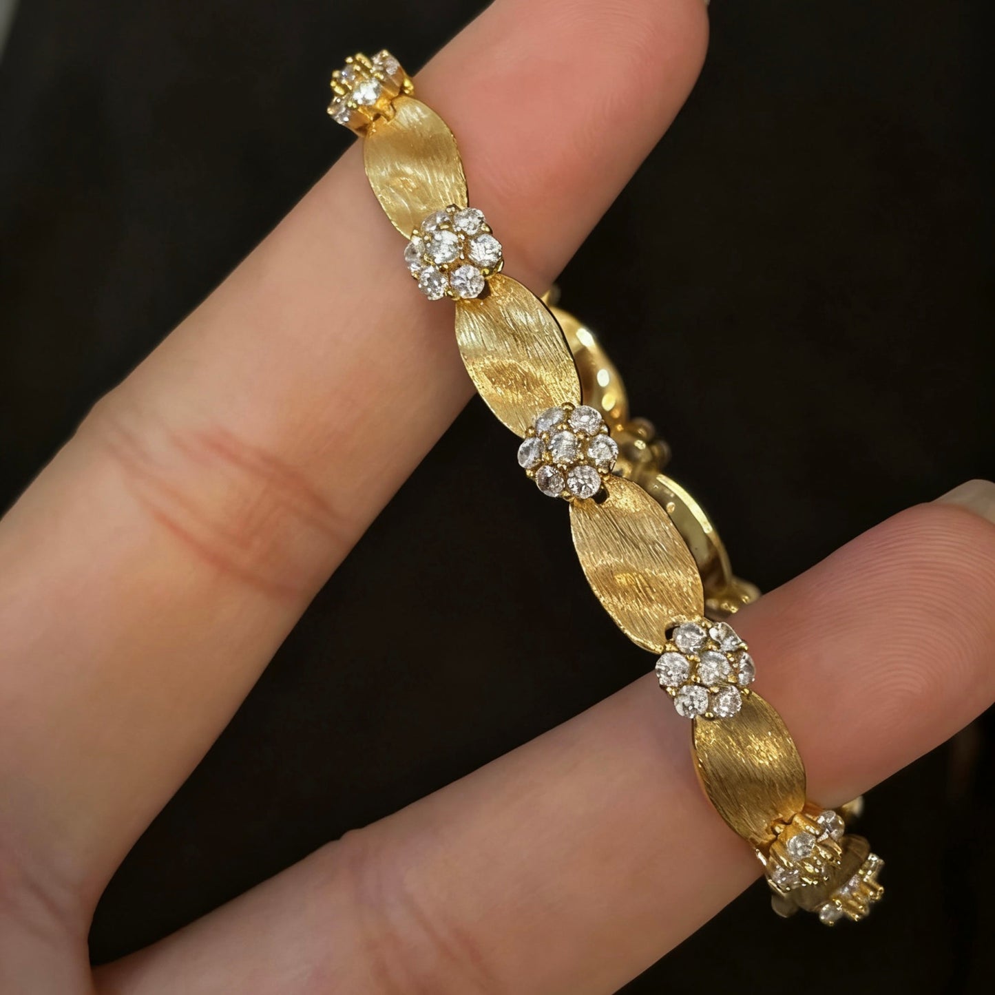 Brushed Gold Ribbon Links Bracelet