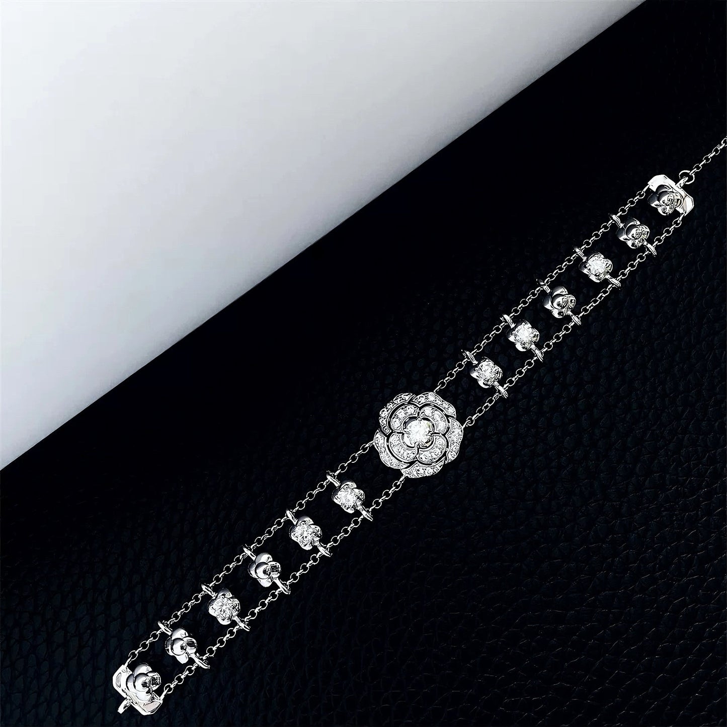 Bouton de Camélia Supple Choker